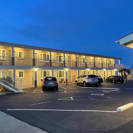 Hi View Inn & Suites Manhattan Beach Exterior photo