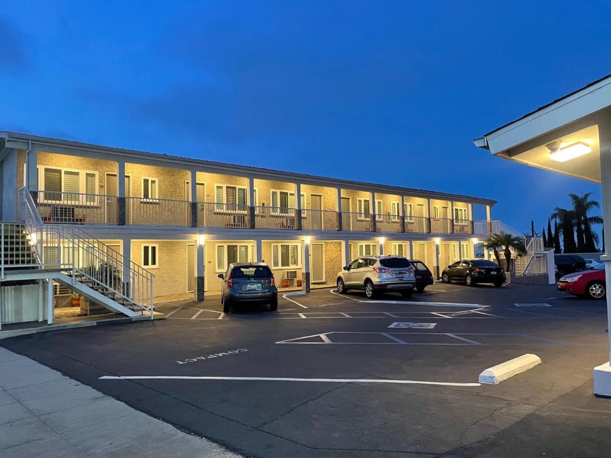 Hi View Inn & Suites Manhattan Beach Exterior photo