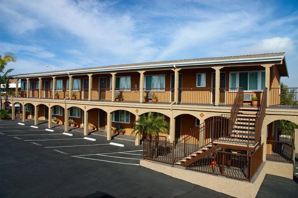 Hi View Inn & Suites Manhattan Beach Exterior photo